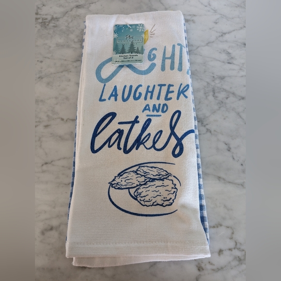 Kitchen towel set of 2. NWT Home Goods - Picture 2 of 6